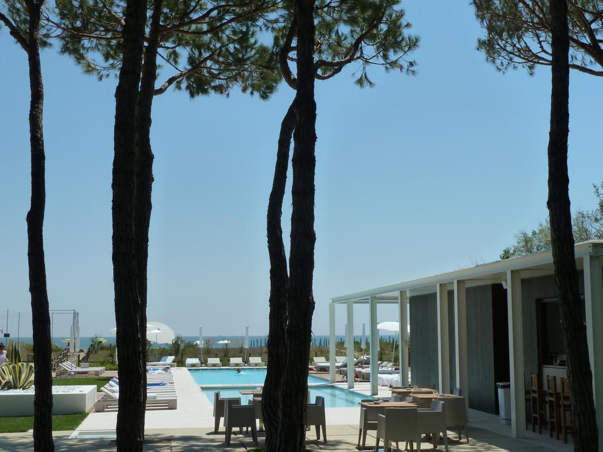 Hotel Mediterraneo Suite&Residence Lido di Jesolo Exterior photo